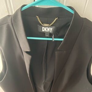 DKNY Elegant Black Vest w/Lining and Slit Collar and Gold Detailing, Long